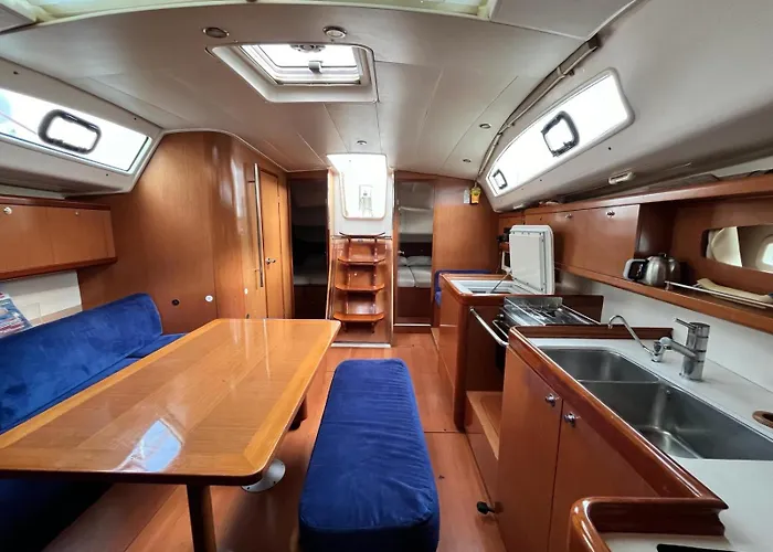 Lion Arslan 보트호텔 페티예