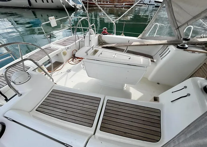 보트호텔 Lion Arslan 페티예